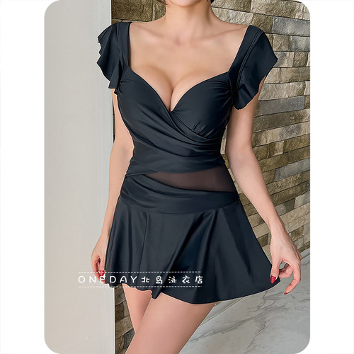2024 New Swimsuit Women's One-piece Cover Belly Slimming Hot Spring Sexy Internet Celebrity Style Swimsuit Wholesale