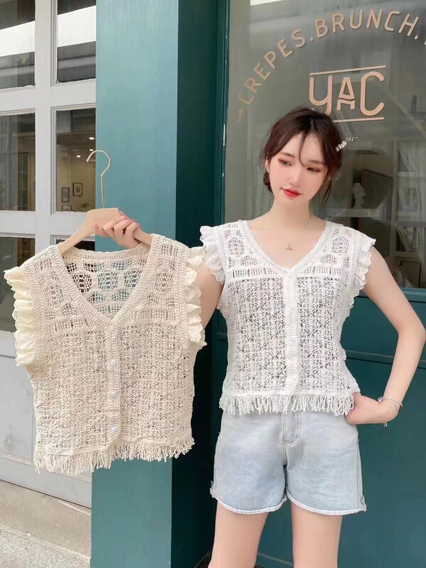 Lace crocheted hollow sleeveless vest knitted vest blouse women's summer niche design top outer wear advanced