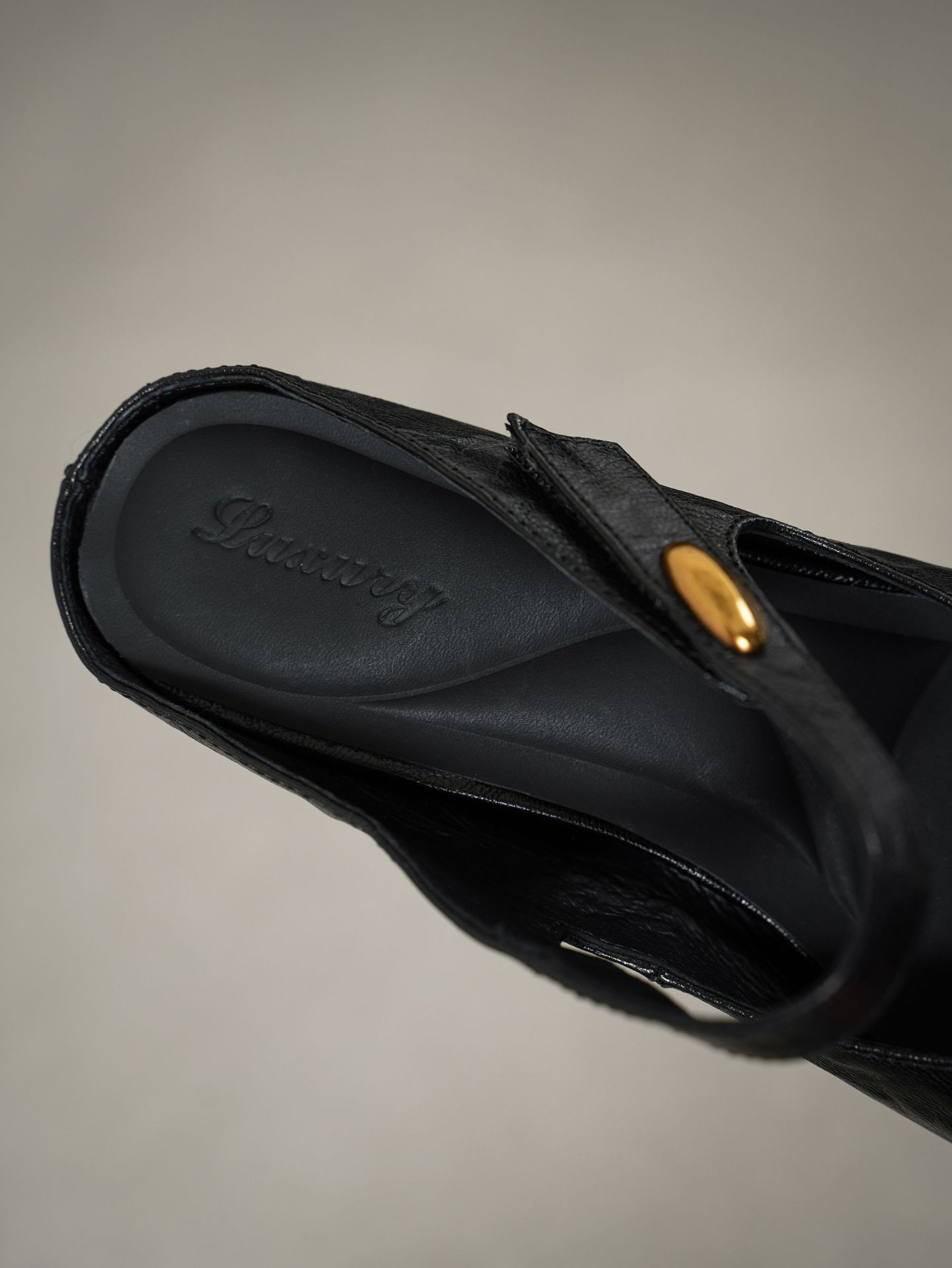 Sandal nữ mũi nhọn quai ngang gót vuông 7 cm da cừu — đen chi tiết 19