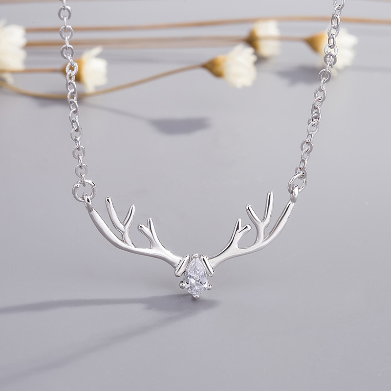 Колье ED054 с белыми бриллиантами