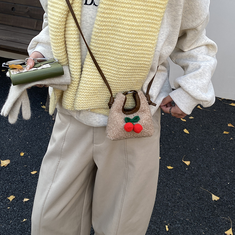 Dulce y fresco pequeño bolso de hombro de cereza para hombres y mujeres, mini bolso de bebé lindo 2026 nuevo bolso para niños