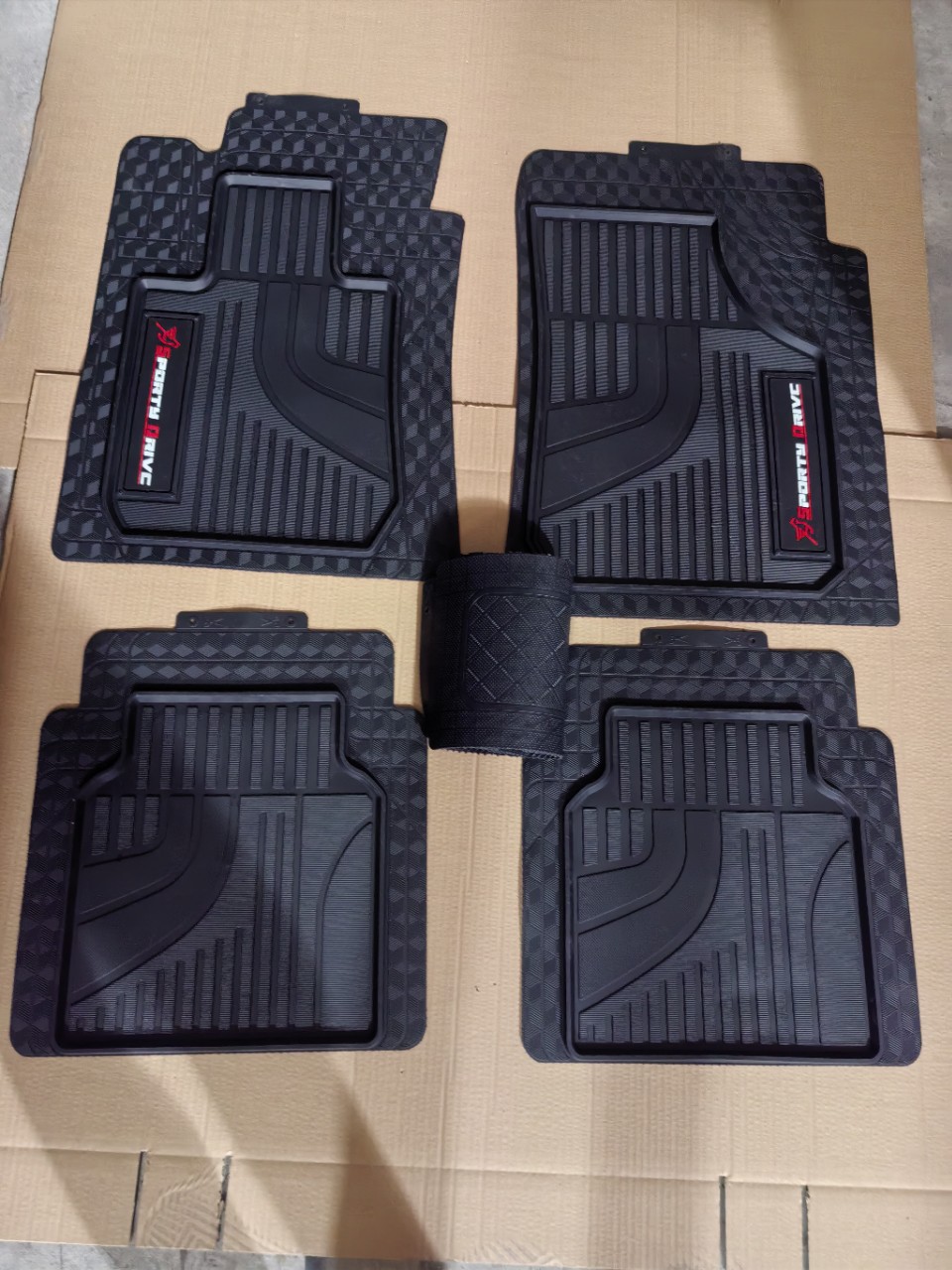 Foreign trade model car logo, cuttable latex rubber universal car floor mats, detachable, anti-freeze, water-resistant, non-slip, easy to clean, 5 pieces