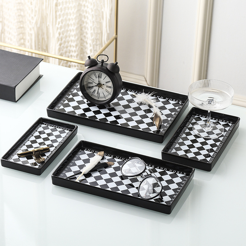 Blanco y negro vintage bandeja de almacenamiento de tablero de ajedrez hogar suministros de baño cosméticos pequeños artículos de joyería bandeja de almacenamiento en el hogar