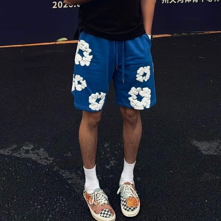 2026 Cross-Border Casual Shorts Fitness Men's Muscle Sports Fashion Five-Point Pants Trendy Beach Pants Mesh Breathable Pants