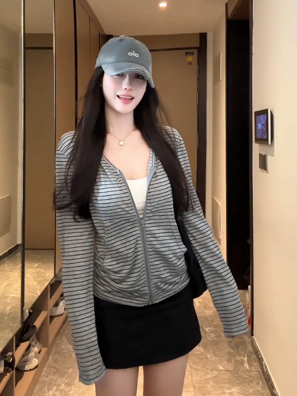 大码胖mm韩系条纹拉链防晒开衫女2025秋季新款修身显瘦百搭外套潮|undefined