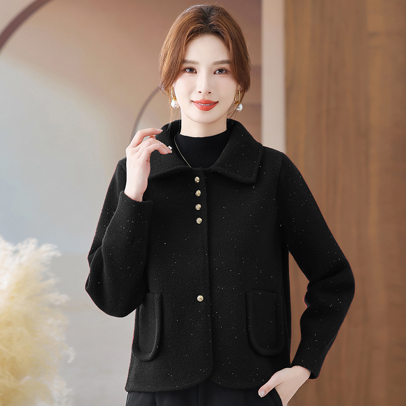 小个子妈妈秋装新款双面呢外套短款中老年女士春秋毛呢大码上衣