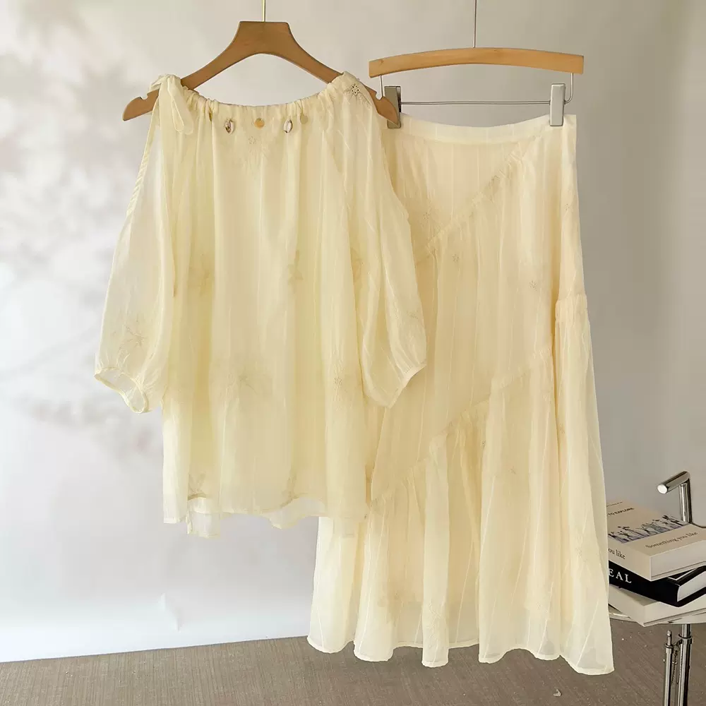 恩迪法式刺绣露肩挂脖衬衫半身裙时尚套装夏季宽松度假风小衫上衣