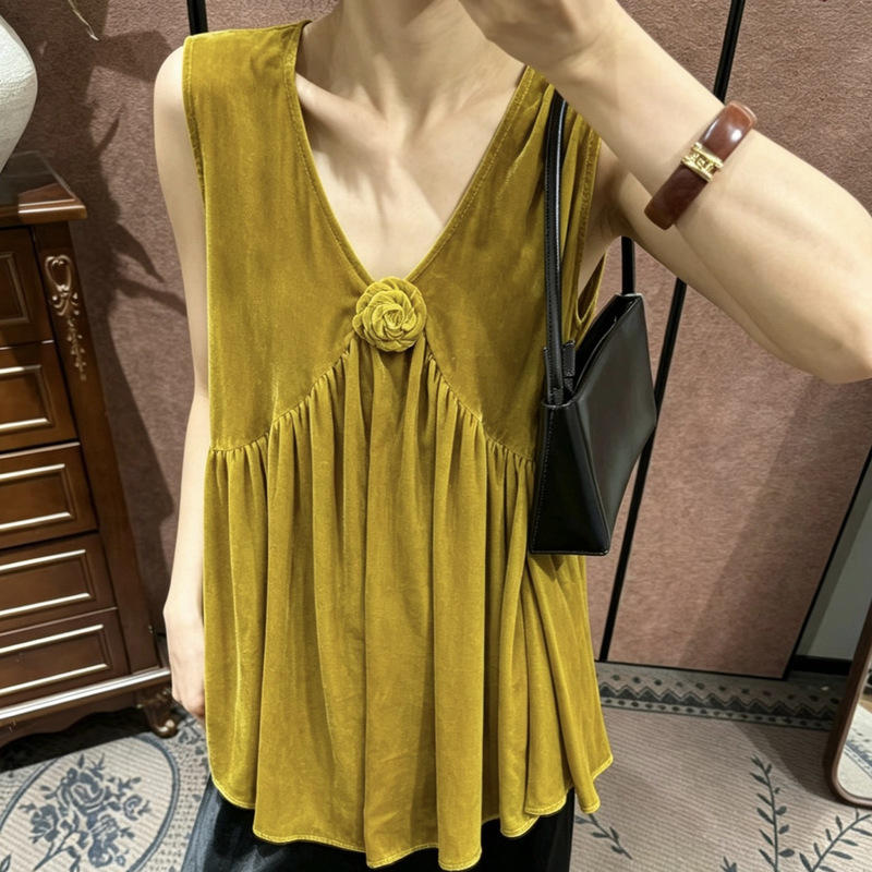 Summer A-Line Babydoll Blouse with a Hem That Hides the Belly and Makes You Look Slimmer, Made of Silk Velvet and Sleeveless Summer A-Line Babydoll Blouse with a Hem That Hides the Belly and Makes You Look Slimmer, Made of Silk Velvet and Sleeveless