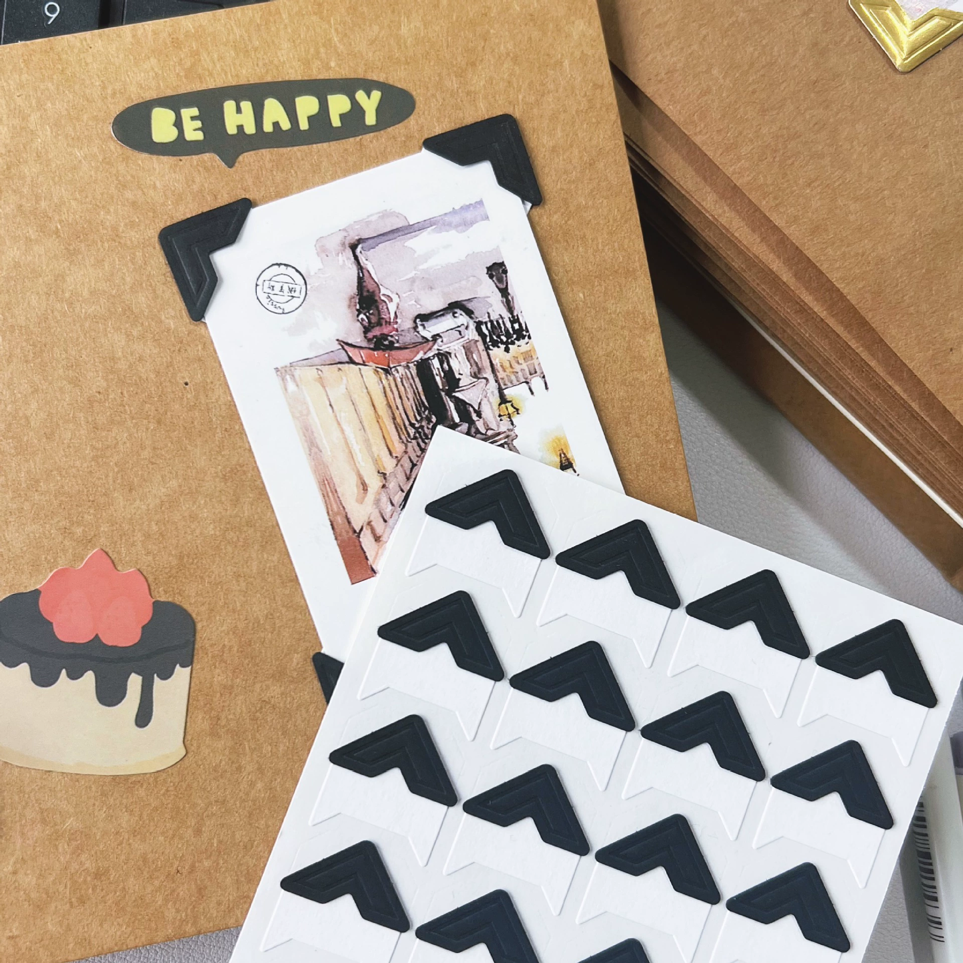 Классическая ретро угловая наклейка на белом фоне H треугольник фото фиксированная фабрика прямых продаж 24 крафт-бумага угловая наклейка фотоальбом diy