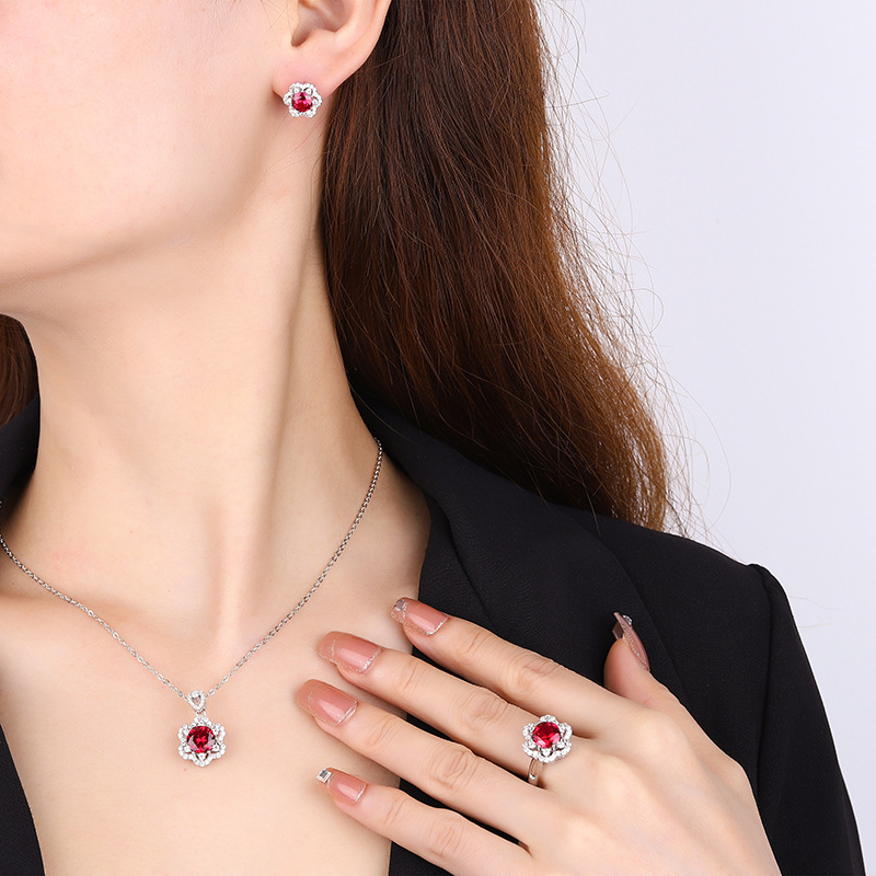 Zhuang Sheng joyería S925 joyería de plata simulación rojo zafiro redondo nicho traje conjuntos de piedra principal 8mm-6mm