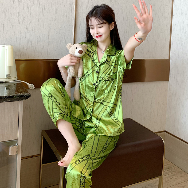 Pijamas de mujer de primavera, verano, Otoño e Invierno Four Seasons pantalones de manga corta Chaqueta de punto de seda artificial de comercio exterior solapa ropa para el hogar más tamaño