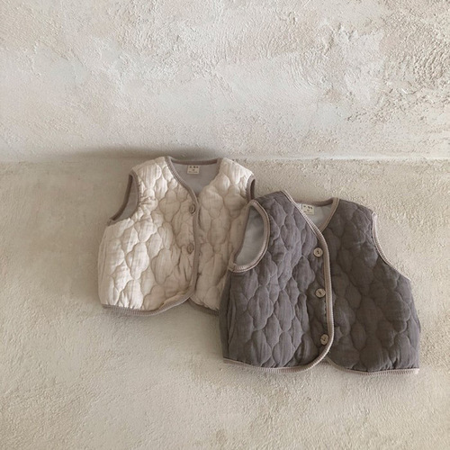 Korean version of ins infant and baby children's clothing retro style double-layer quilted vest autumn and winter children's embossed trendy vest