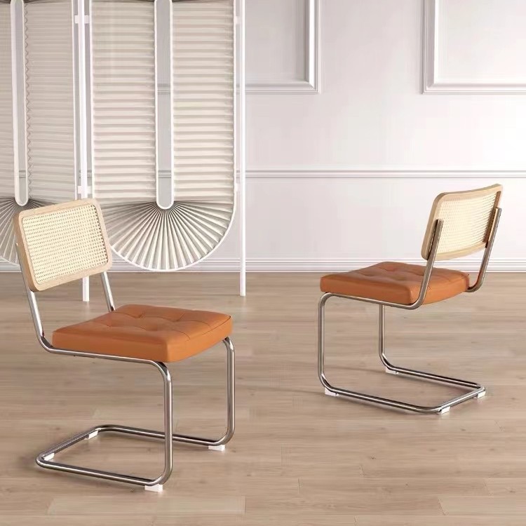 Sillas de madera sólida nórdica sillas de comedor sillas de diseño de hogar sillas antiguas sillas de cafeteria de Internet sillas de ocio