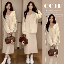 哺乳期辣妈穿搭2025秋冬装新款显瘦气质宽松纯棉卫衣休闲喂奶衣