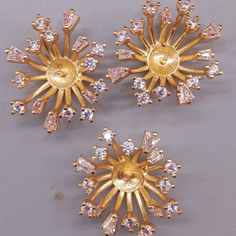 銅の小さいジルコンの花心の花の托の部品は色を保証します。|undefined