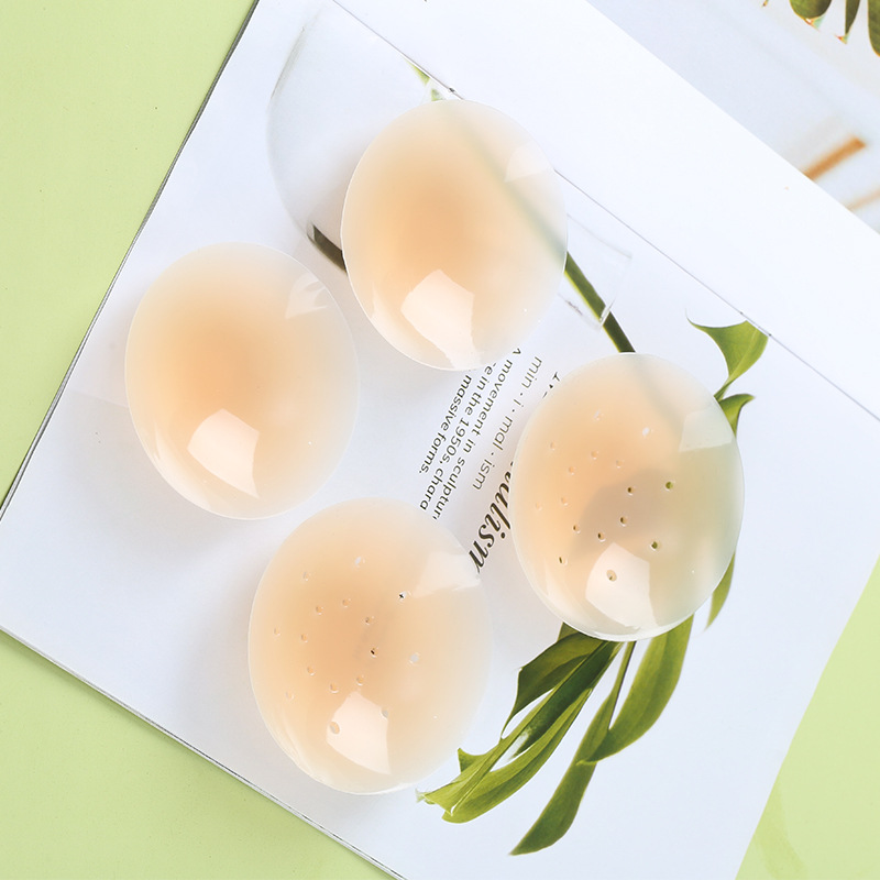 Black technology glue-free self-adhesive silicone latex patch, invisible anti-bump nipple patch, thin, traceless silicone solid chest patch