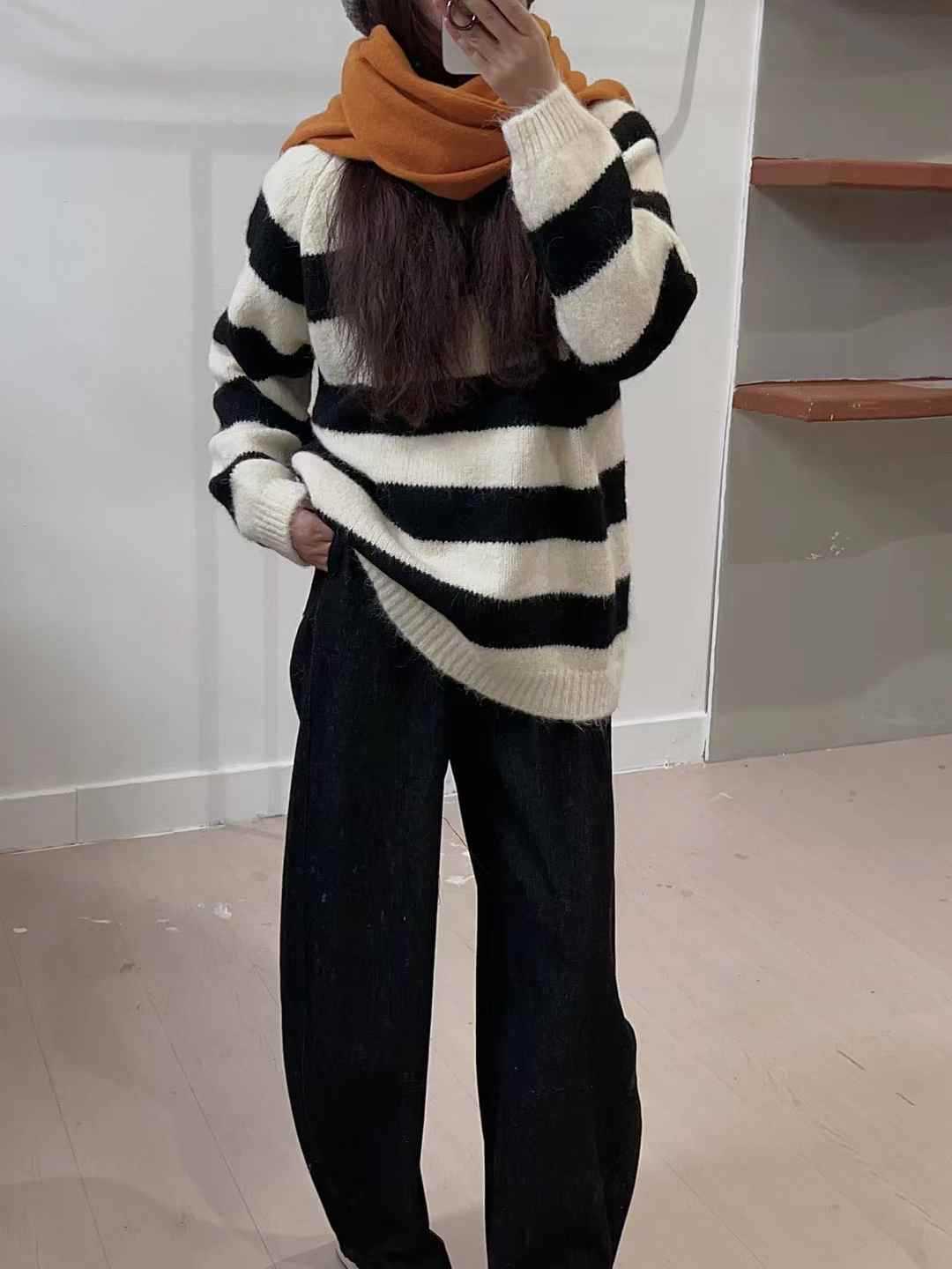 24 invierno Puyuan moda simple y casual, suave, vello de caballo, camiseta de punto ancha a rayas