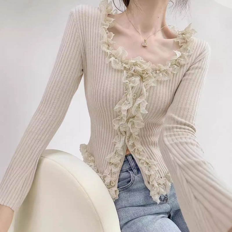 French-style Elegant Knitted Autumn and Winter Cardigan New Slim-fit Short Long-sleeved Knitted Sweater Stitching Top Base Shirt Women's Clothing French-style Elegant Knitted Autumn and Winter Cardigan New Slim-fit Short Long-sleeved Knitted Sweater Stitching Top Base Shirt Women's Clothing