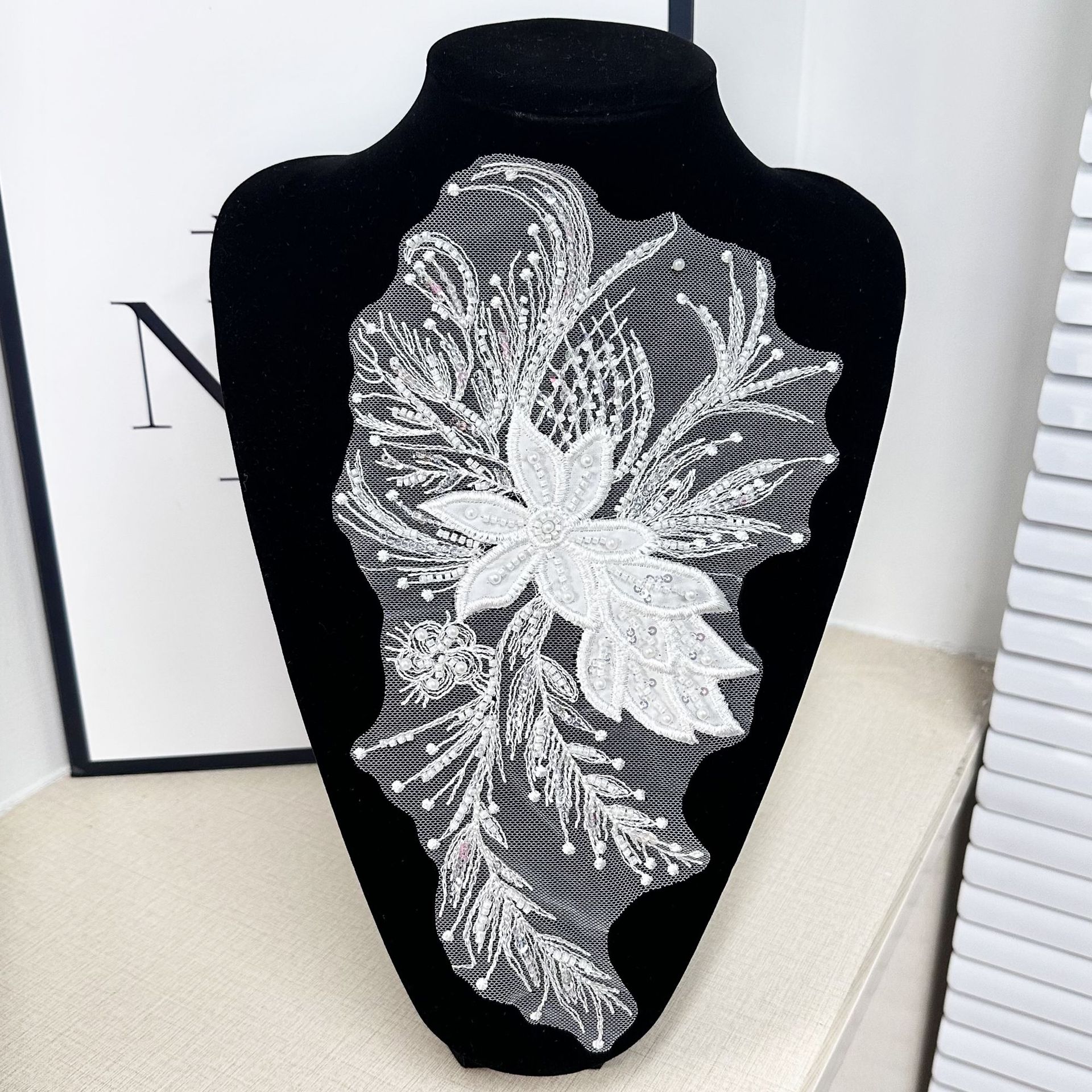 Flor tridimensional bordada flor pegatinas vestido de boda vestido de tela de encaje pegatinas de alta calidad hechas a mano accesorios de decalques de red