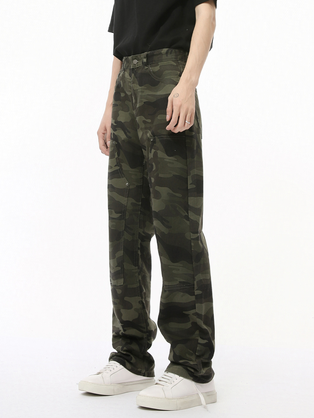 MTLCLOTHES Hombres| Nuevos productos de otoño de estilo americano camuflado empalme pegatinas vibe de alta calle jeans retro