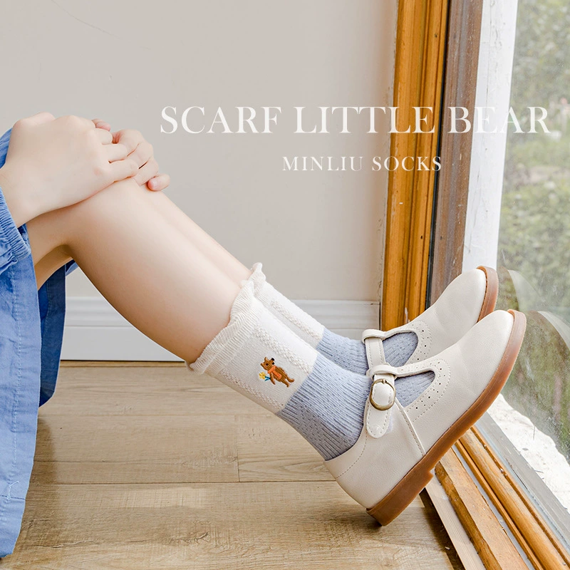 Autumn cartoon knee socks, with little bears, with embroidery, Korean style, mid-length, wholesale