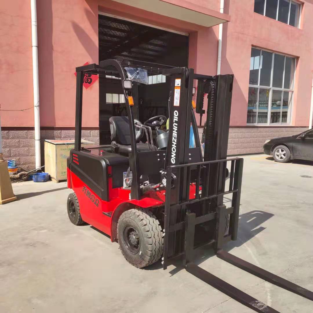 1-10T四轮座驾式叉车堆高车内燃式搬运车叉车 柴油叉车3吨