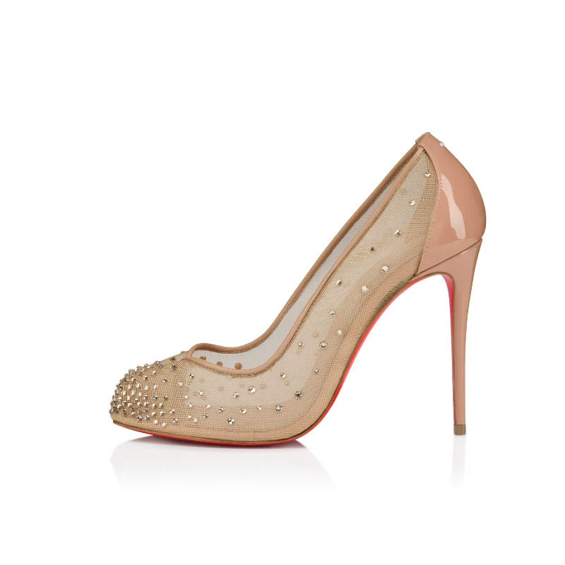 Европейская и американская внешняя торговля специализируется на весенней и летней моде