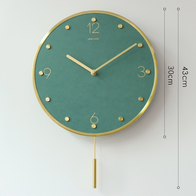 Metal mudo reloj de oscilación: Color de lujo ligero moderno lujo ligero ins Reloj de pared latón escala color MDF reloj cara