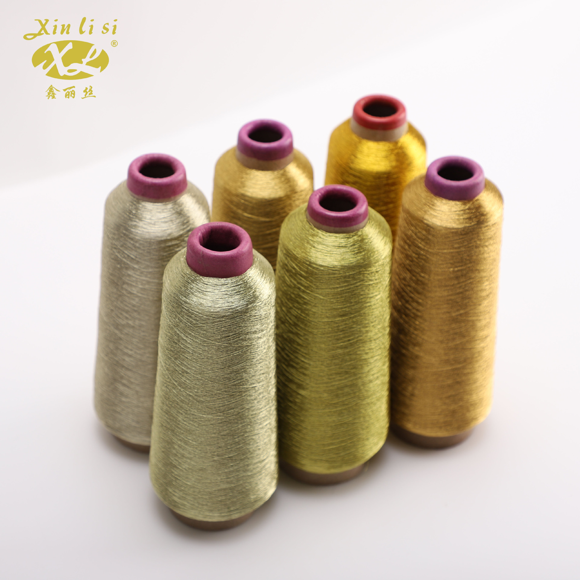 Xinyu 공장 도매 150D 일반 금 모든 포함 금과 실버 와이어 금속 와이어 컴퓨터 자수 와이어 크로스 스티치
