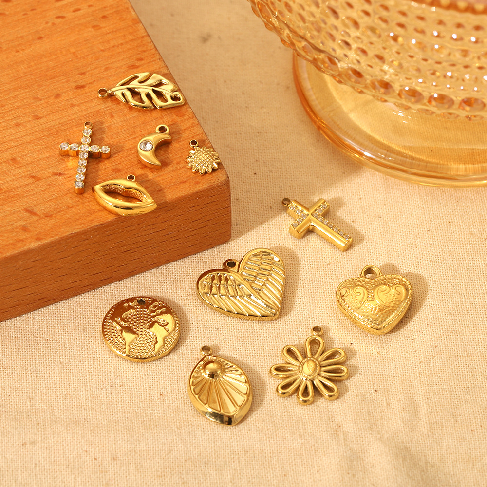 3g Weight 0.03µm-0.05µm Gold Plating Thickness PVD Coated Gold Plating Process Pendant Jewelry Making Type 15*12mm, 20mm, 24*14mm Jewelry Making Size 18K Real Gold Plated Plating Material 1 Piece Quantity 304 Stainless Steel Material Geometric, Palm, Eye Pattern Casual, Simple Style, Streetwear Style Plating, Inlay Craft 1 Piece 15*12mm 20mm 24*14mm 304 Stainless Steel Geometric Pendant 1