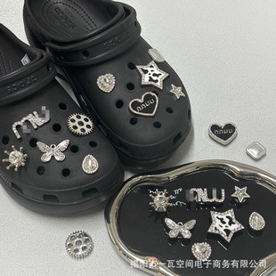 Cross Fit DIY Hole Shoes Advanced Three-dimensional Shoe Flower Decoration Sweet Cool Style Removable Shoe Material Buckle Single