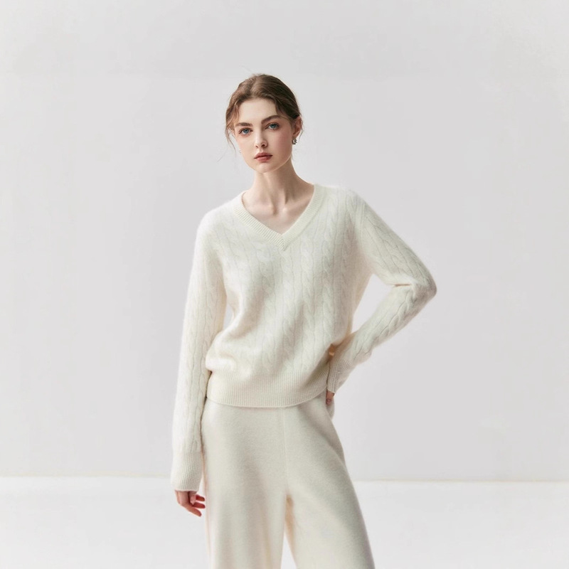 Bby Cashmere V Neck Retro Twist! Korean Style Autumn and Winter Literary Cashmere Sweater Women's V Neck Pure Color Cashmere Pullover