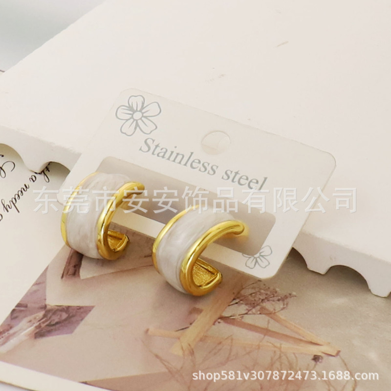 跨境轻奢高级感不锈钢方形白色滴釉爱心耳环女小巧精致时尚耳钉|undefined