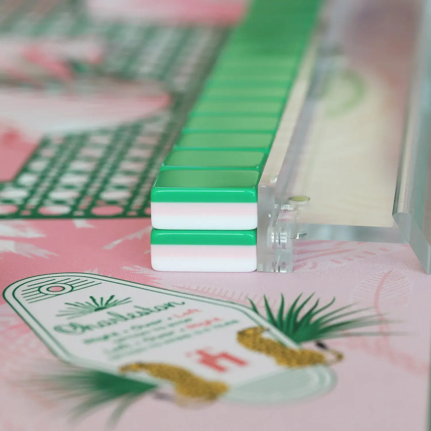 (24-Hour Direct Delivery from Stock) Supplying Foreign Trade Mahjong Tiles: Green Forest Kingfisher Mahjong, American-Style Green Pink Three-Layer Mahjong