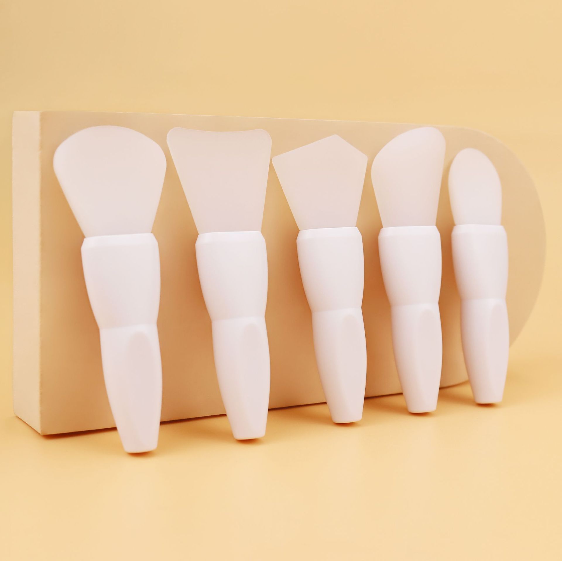 Nuevo cepillo de máscara facial de pico gordo de cabeza suave placa de silicona facial DIY aplicación de película de barro mini cepillo de máscara de silicona