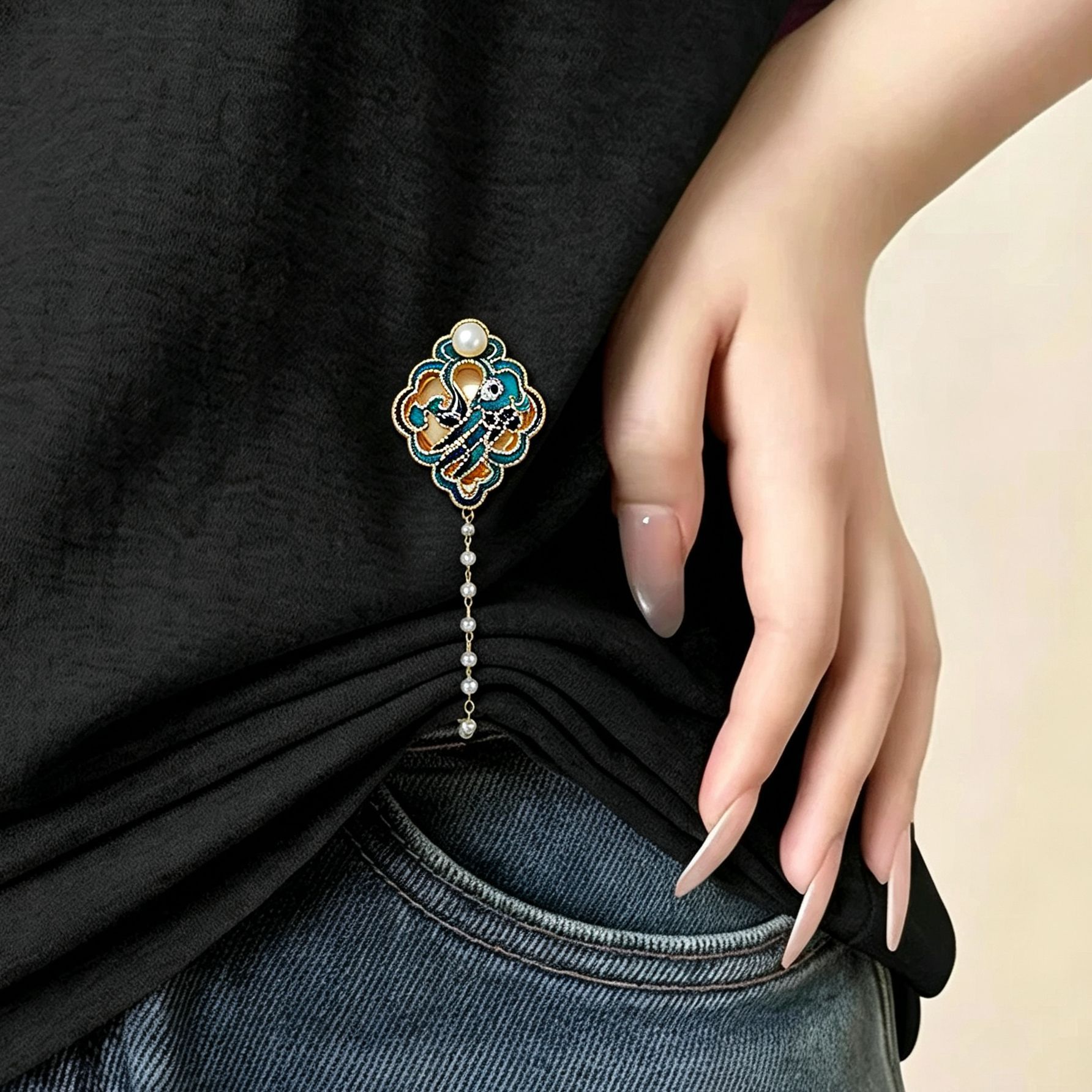 New Chinese-style enamel phoenix brooch, vintage pearl chain pin, Hanfu and cheongsam accessory, anti-slip clasp