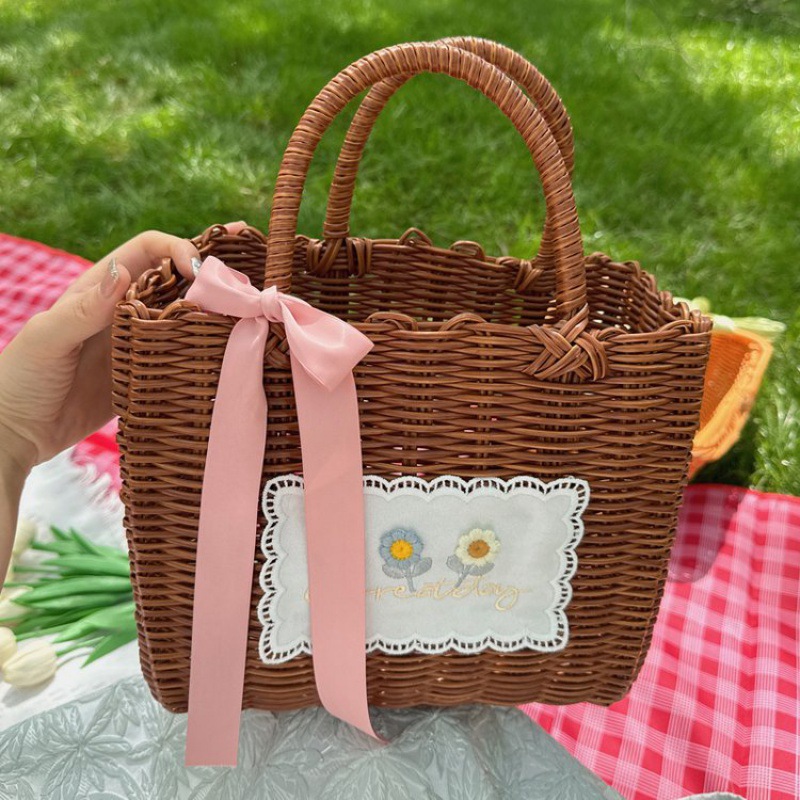 Handmade Natural Straw Bag Retro Handmade Handbag Island Holiday Atmosphere Concave Style Portable Basket for Street