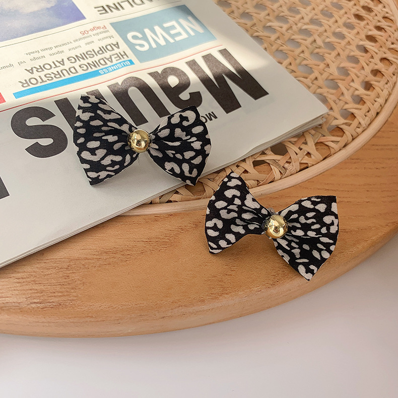 Wholesale Jewelry Fabric Leopard Bow Pendant Earrings Nihaojewelry display picture 7