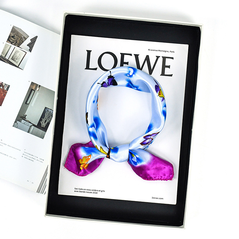 Alta sensación de primavera impresa pañuelo 50 color cuello de cor corta pañuelo cuadrado de color flor francesa retró pañuelo de seda damas