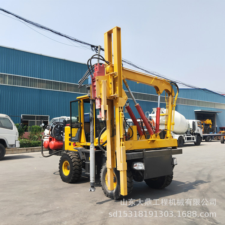 高速公路钻孔机 波形护栏立柱打桩机 装载机式钻机