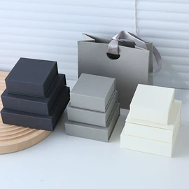 首饰包装;其他礼品包装;礼品袋
