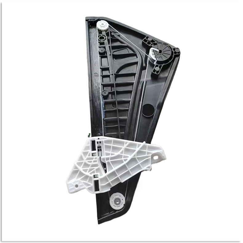 824012V010 Is Suitable for Imported Hyundai Car Parts, Such as the Glass Lift Bracket Without Motor
