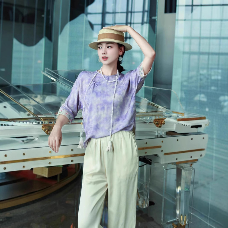 2555 New Chinese Style Tie-dyed All-rhyme Silk Jacquard Age-reducing Elegant Slimming T-shirt Summer Embroidered Seven-point Sleeve Top