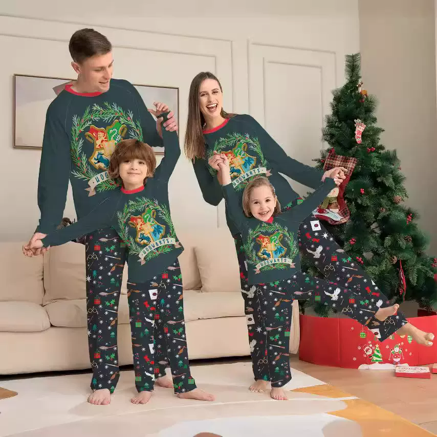 2023圣诞亲子套装亚马逊新款万圣节卡通图案印花圆领家居服睡衣