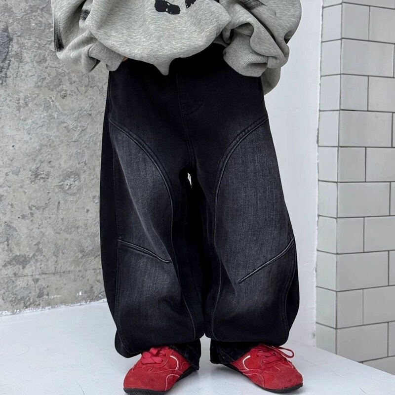 Children's Denim Pants 2025 Winter New American Style Loose Fleece Thickened Straight Pants for Boys and Girls Trendy Children's Denim Pants 2025 Winter New American Style Loose Fleece Thickened Straight Pants for Boys and Girls Trendy