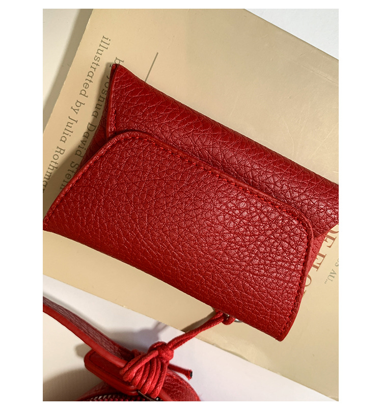 Large-capacity soft-faced single-shoulder bag for women, new style 2025, trendy and retro, stylish and fashionable, with a fashionable and high-quality crossbody bag Item Picture