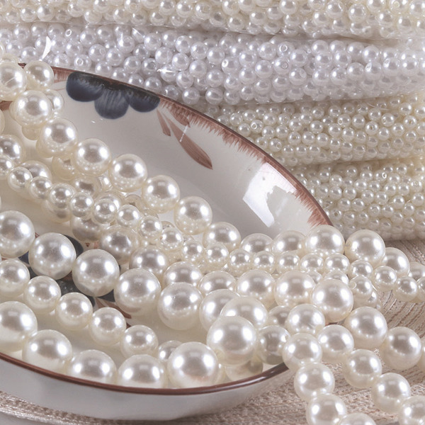 White beads pearl