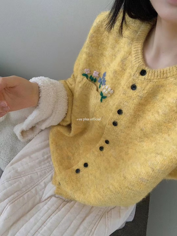 韩系慵懒风刺绣花朵针织开衫女秋季新款高级感宽松软糯毛衣外套|undefined
