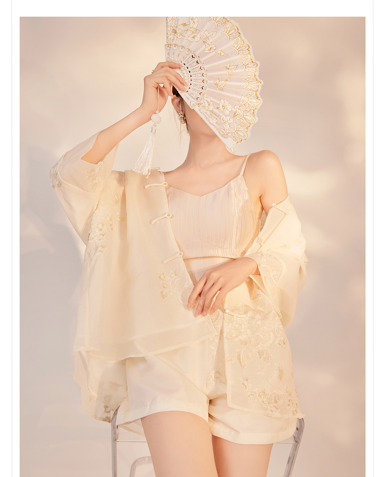 Bộ áo sơ mi quần short thêu cúc phong cách Trung Hoa cao cấp M4231 — Áo, Quần short chi tiết 5