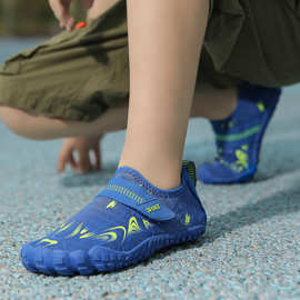 跨境儿童沙滩鞋涉水鞋新款五指防滑透气速干轻便溯溪游泳鞋舞蹈鞋